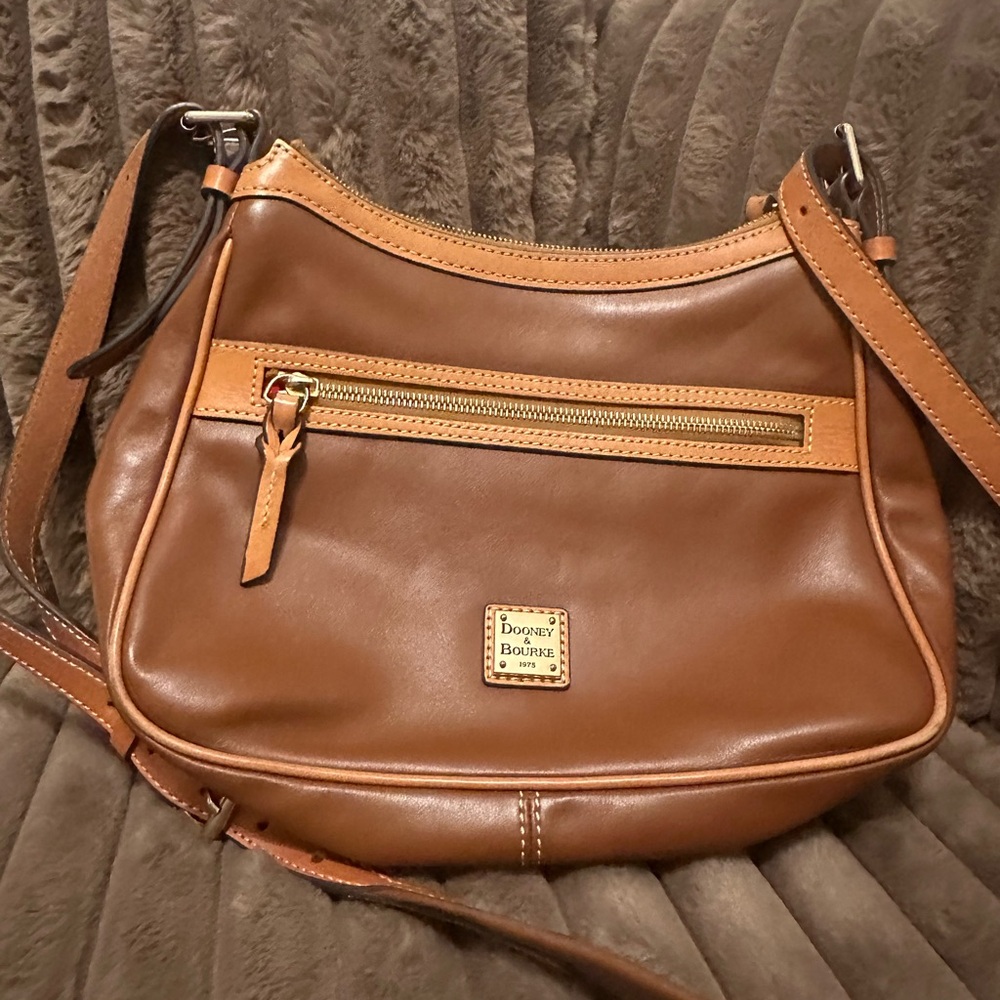 Dooney & Bourke Brown Crossbody Bag Timeless Design